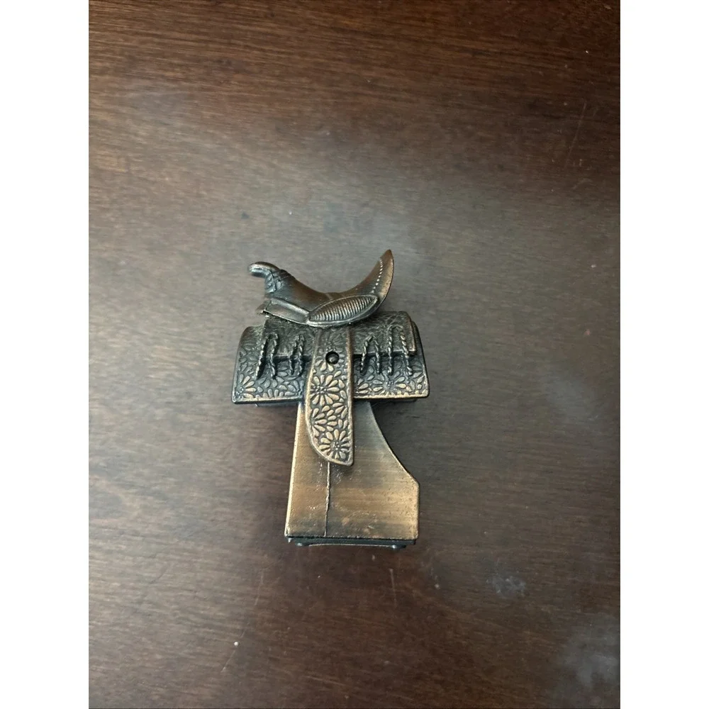 Vintage Die‑Cast Horse Saddle Pencil Sharpener – Metal Western Desk Collectible